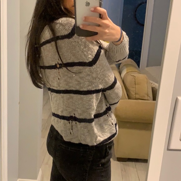 Distressed striped sweater - Picture 3 of 3